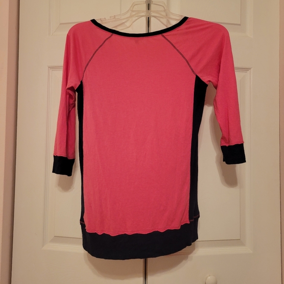 Express Fuchsia and Navy Women's Blouse - Picture 4 of 4